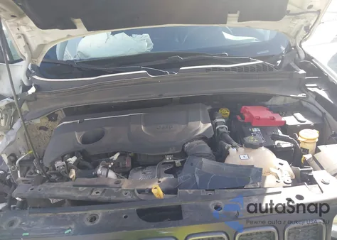 2019 Jeep Renegade Trailhawk 4X4 из США, поврежденный, VIN ZACNJBC12KPK68268